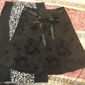 Lot of two skirts